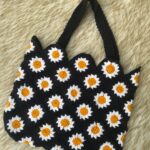 Crochet Daisy Tote Bag